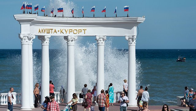 Счет на сотни миллиардов: сколько потратили туристы в Крыму Счет на сотни миллиардов: сколько потратили туристы в Крыму