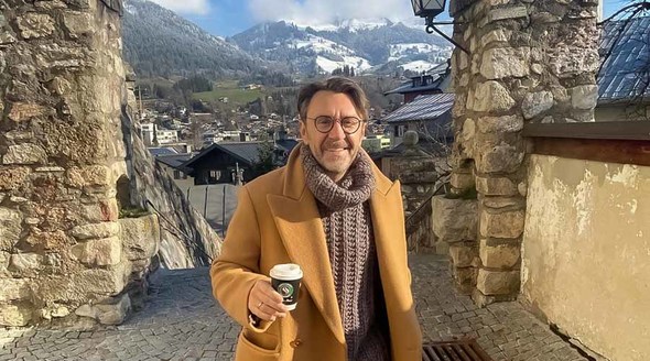 Шнуров сравнил отдых в Альпах с Крымом Шнуров сравнил отдых в Альпах с Крымом
