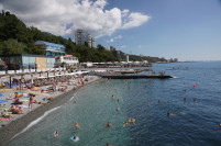 В Ялте, Алупке и посёлках готовят пляжи к курортному сезону