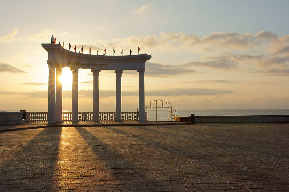 В Алуште началась подготовка к высокому курортному сезону 2023 В Алуште началась подготовка к высокому курортному сезону 2023