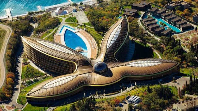 Крымский курорт стал абсолютным лидером рейтинга инвестиционной привлекательности России Крымский курорт стал абсолютным лидером рейтинга инвестиционной привлекательности России
