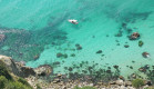 Кораблик и аквамариновое море у мыса Лермонтова. Крымские Мальдивы на пляжах у мыса Фиолент  или как заново открыть Крым.